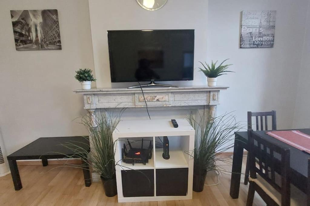 Charming 1-Bedroom Apartment บรัสเซลส์ ภายนอก รูปภาพ